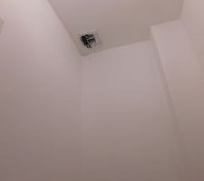 Toilettes après peinture