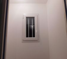 Toilettes après peinture