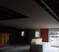 Début de la partie placo. On va pouvoir deviner les pièces !