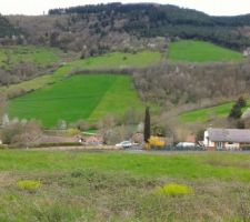 Premi&egrave;re visite du terrain, vue de l'extr&eacute;mit&eacute; Sud du terrain.