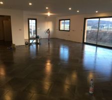 1 semaine pour posé 105 m² de carrelage