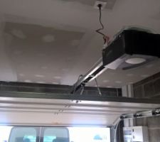 Moteur pour porte de garage automatique