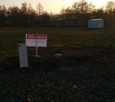 Signature chez le notaire pour l achat de mon terrain.