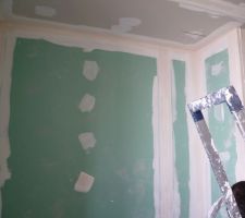 Joints dans la salle de bain