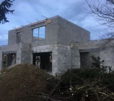 FIN ELEVATION ETAGE COTE PIECE DE VIE