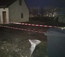 D&eacute;pose portail & cl&ocirc;ture sur 2ml + protection trottoir (pose d'un g&eacute;otextile et grave concass&eacute;)
Le tout pour environ 700?..