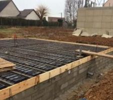 Nous attendons la toupie pour couler le beton.