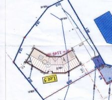 Le plan de masse avec l'implantation de la maison