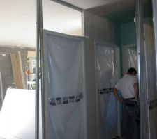 Portes couloir/chambres en place