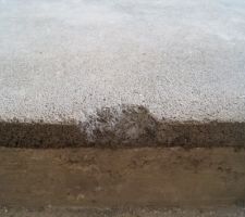 Effritement d'une morceau de chape