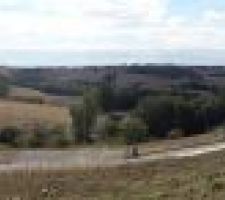 Panoramique du terrain, mais sans les Pyrénées