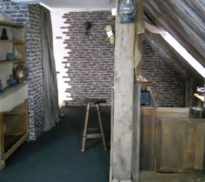 Le coin vieux bar commence a prendre forme