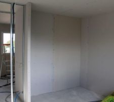 Le placard de notre future chambre