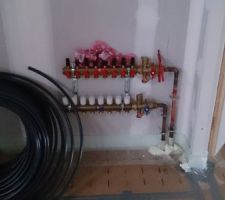 Plancher Chauffant
Distribution à l'étage installé dans le placard