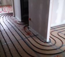 Plancher Chauffant
Circuit Vu du couloir RDC