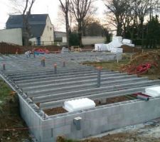 Pose des poutrelles et hourdis