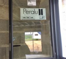 Fenêtre oscillobattante de la buanderie PERALU RAL7016