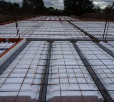 Pose du plancher : poutelles et hourdis KP1