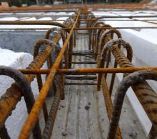 Pose du plancher : poutelles et hourdis KP1