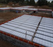 Pose du plancher : poutelles et hourdis KP1