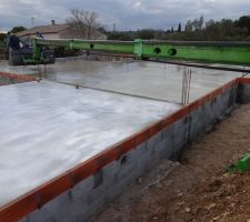 Coulage de la dalle (Entreprise Martins Lunel et Uni B&eacute;ton)
