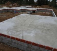 Coulage de la dalle (Entreprise Martins Lunel et Uni B&eacute;ton)