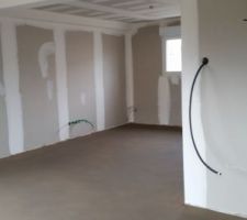 CHAPE DU SÉJOUR MAINTENANT 4 A 6 SEMAINES DE SÉCHAGE
