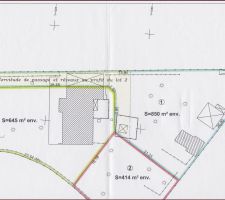 Terrain libre de construction d'une superficie de 850 m&sup2;, acc&egrave;s compris.