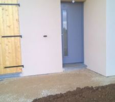 Porte d'entrée de la maison vue 1