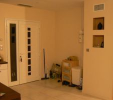 Entr&eacute;e: emplacement du placard/penderie