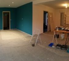 Vue du séjour-cuisine en travaux