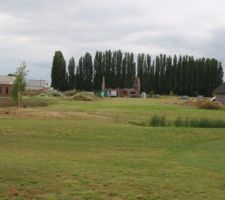 Terrain vu de l'ouest