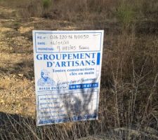 La maison sera construite par un groupement d'artisans avec lequel j'ai conclu un contrat de marché de travaux pour l'ensemble des lots hors peintures interieures et aménagements extérieurs