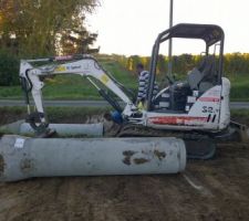 Heureusement on a un voisin super sympa et qui travaille dans les travaux publics qui est venu &agrave; la rescousse! comment faire connaissance!