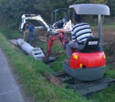 Heureusement on a un voisin super sympa et qui travaille dans les travaux publics qui est venu &agrave; la rescousse! comment faire connaissance!