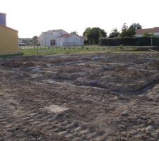 Mise en place de la semelle sur le béton de propreté.