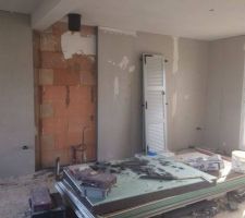 Emplacement poêle à granules Salon