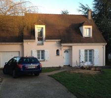 Voici mon ancienne maison.
R+1 129M2
(Maison construite en 1999 sans vide sanitaire).
Constructeur Z pour pas dire Z comme Z.....