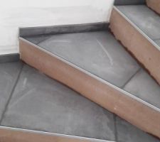 Carrelage escaliers_RDC > Etage