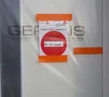 Avis sur porte d'entr&eacute;e...