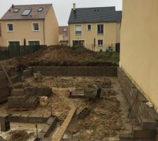 Courageux malgr&eacute; la pluie ca avance bien nous sommes content ?