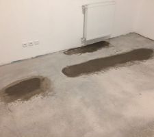 Rabotage de bosses et ragr&eacute;age sur la dalle du 1er &eacute;tage