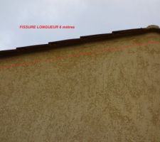 7 fissures jusqu'a 6 mètres de long sur toute la maison