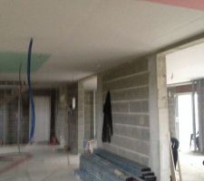 La salle de bain bon ok faud se projeté (((
