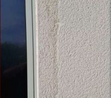Problème crépis fenêtre salle de bain