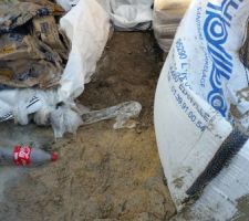 Encore du bazar! Pourtant, je les avais trouvé plutôt propre sur le montage du vide sanitaire!