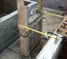 Mur de renforcement dalle pour l'insert de cheminée