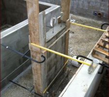 Mur de renforcement dalle pour l'insert de cheminée