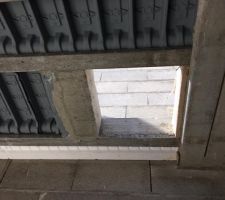 LE PASSAGE POUR MON CONDUIT DE CHEMINEE.
NOUS METTRONS UN POELE A BOIS