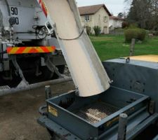 C'est parti : jour J pour la chape liquide !